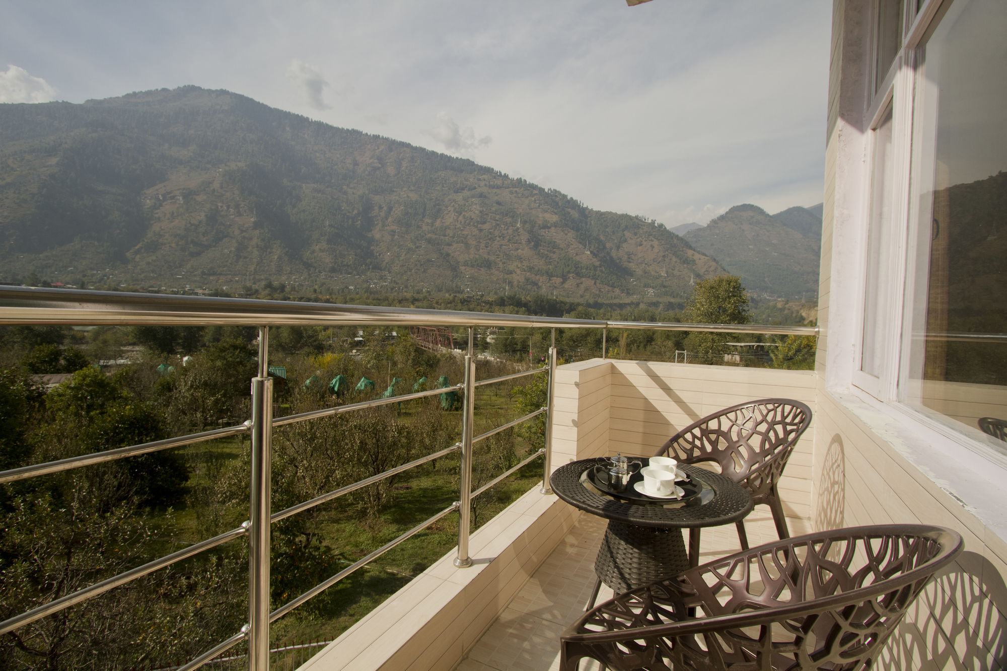 Adb Rooms Snow Touch Resort Manāli Εξωτερικό φωτογραφία