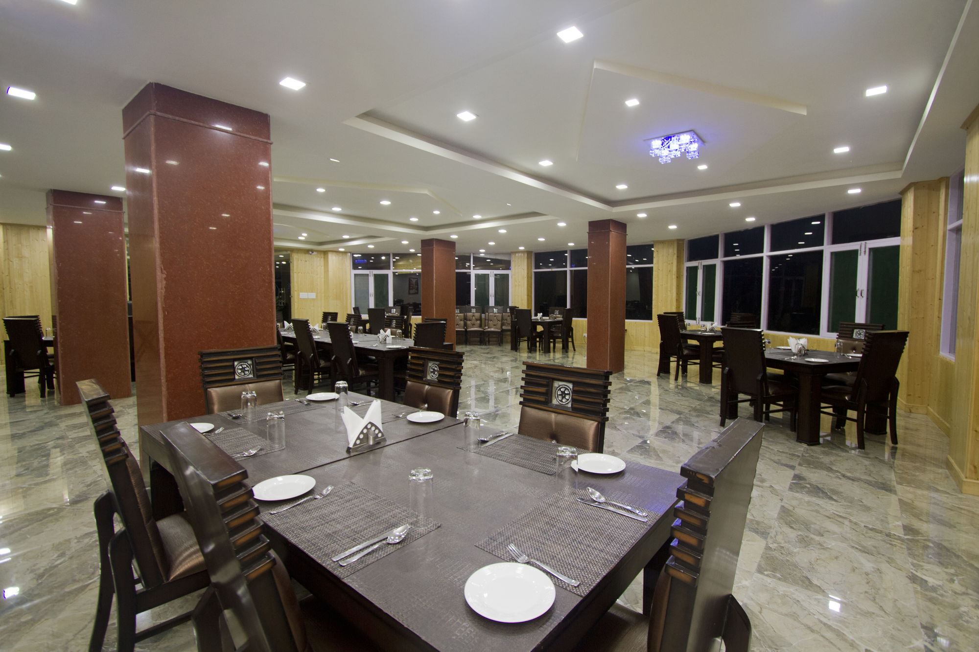 Adb Rooms Snow Touch Resort Manāli Εξωτερικό φωτογραφία